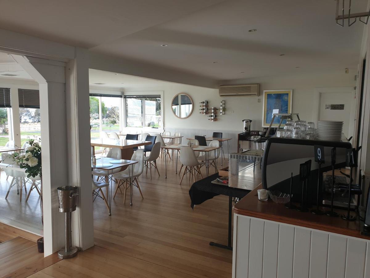 Diamond Island Resort, Restaurant & Bar And Penguin Show Bicheno Extérieur photo